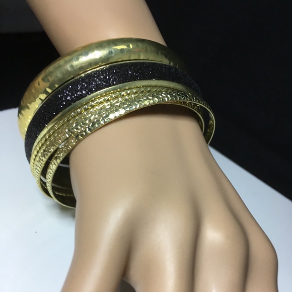 Jewelry - Picture 4 of 6